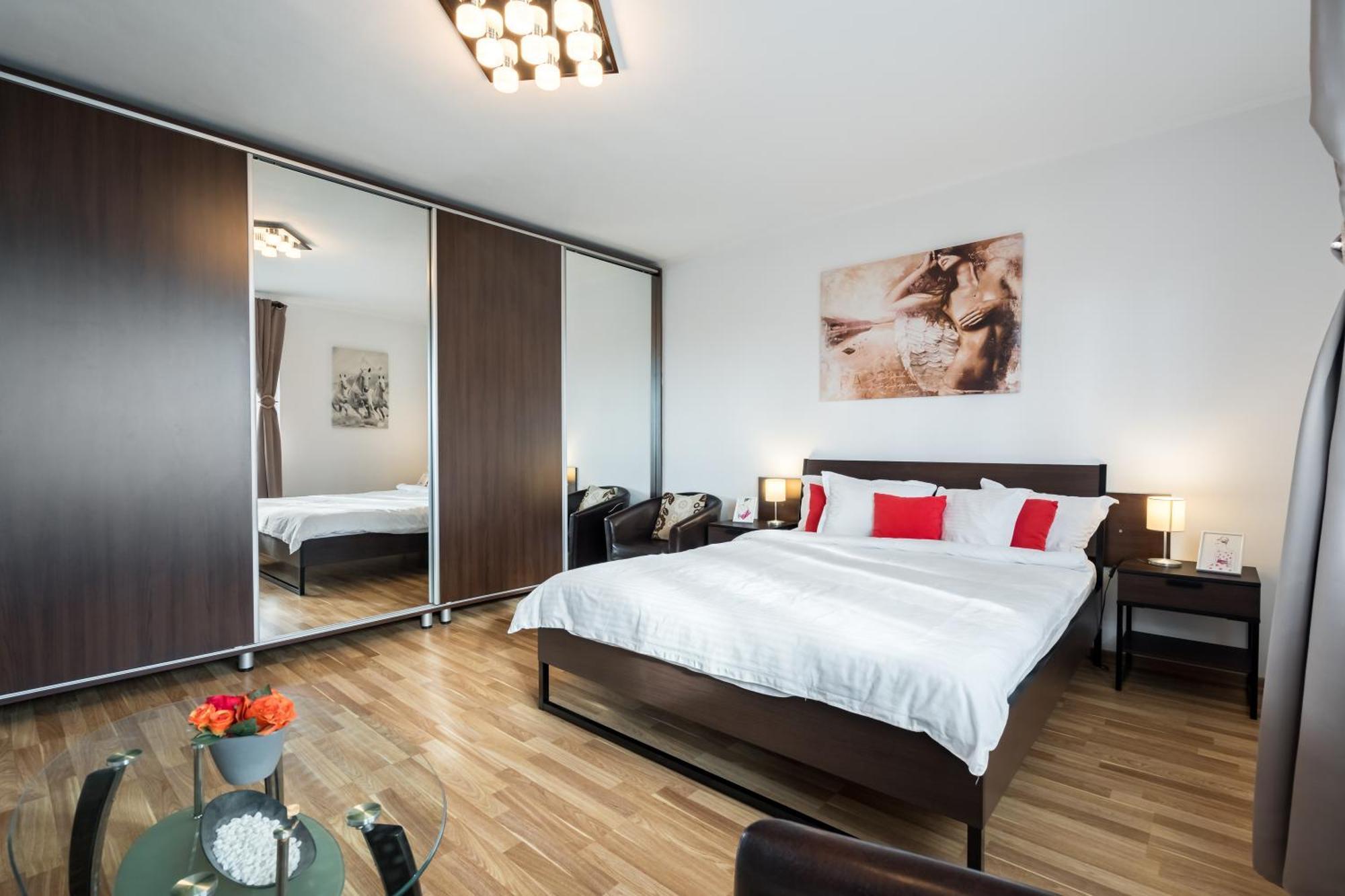 Studio 37 By Mrg Apartments Бухарест Екстер'єр фото